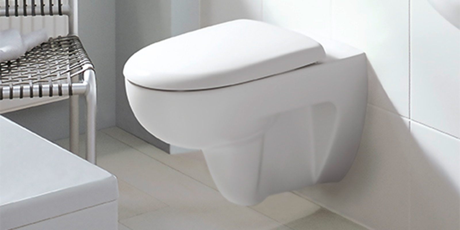 Geberit Renova Comfort Wand-WC +5cm spülrandlos mit WC-Sitz mit  Absenkautomatik - W. Jung & Söhne GmbH